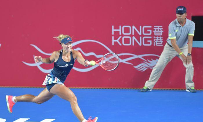 Rain Stops Play in Hong Kong Open: Kerber and Chirico Halted in 3rd Set Decider