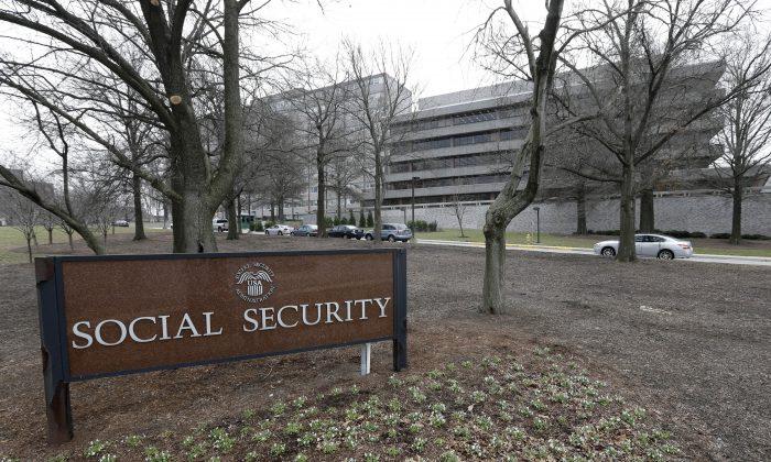 Social Security Recipients to Get Tiny Increase in Benefits