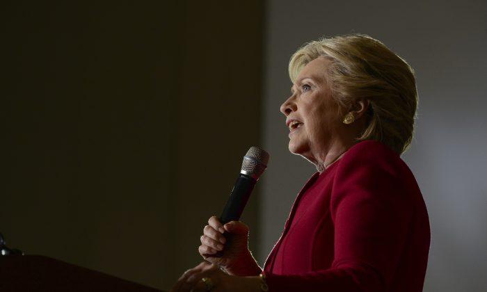 New Poll Finds 34 Percent ‘Less Likely’ to Vote Clinton After FBI Email Revelations