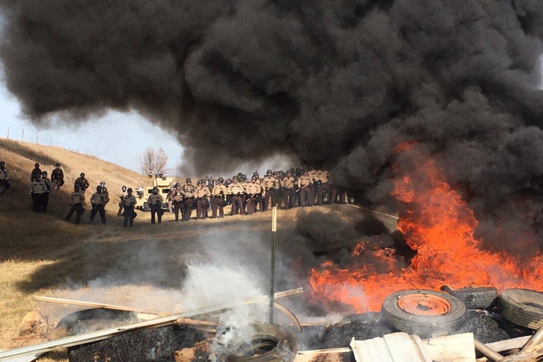North Dakota Highway Near Pipeline Protest Site to Re-open