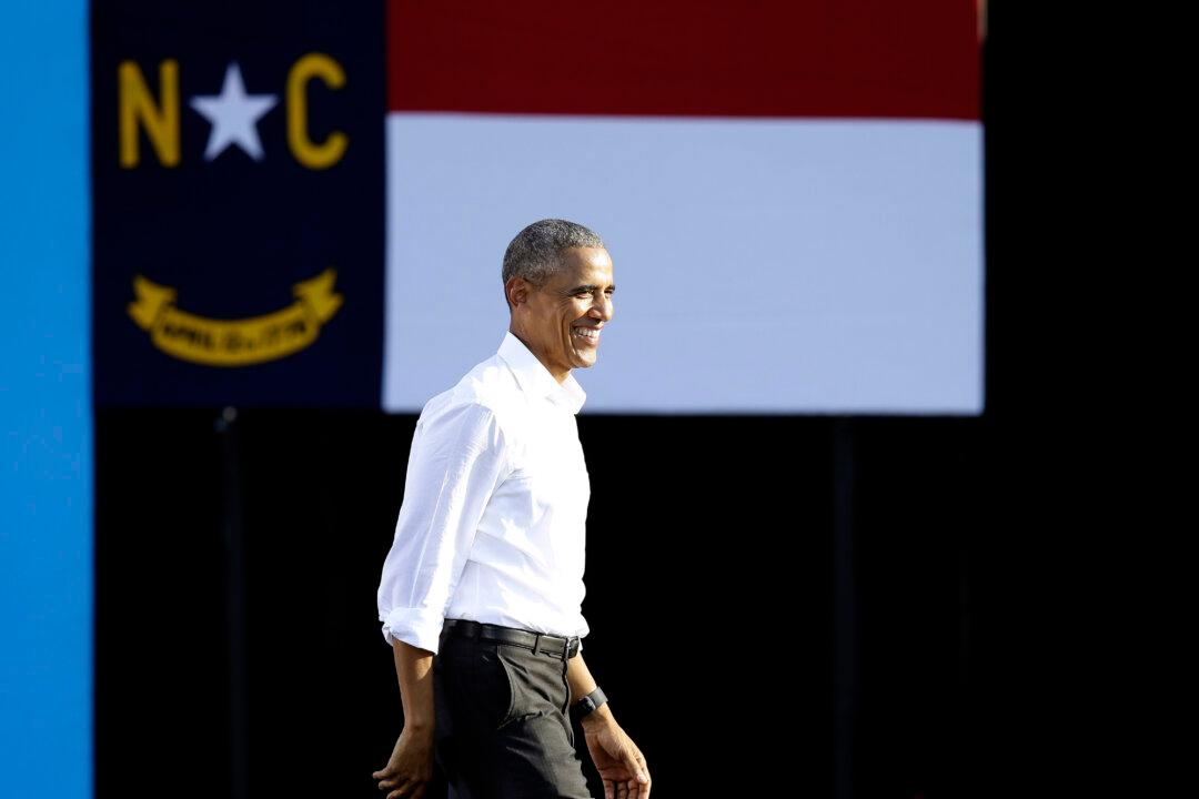 President Obama Invites Trump to Meet, Congratulates Him on Victory