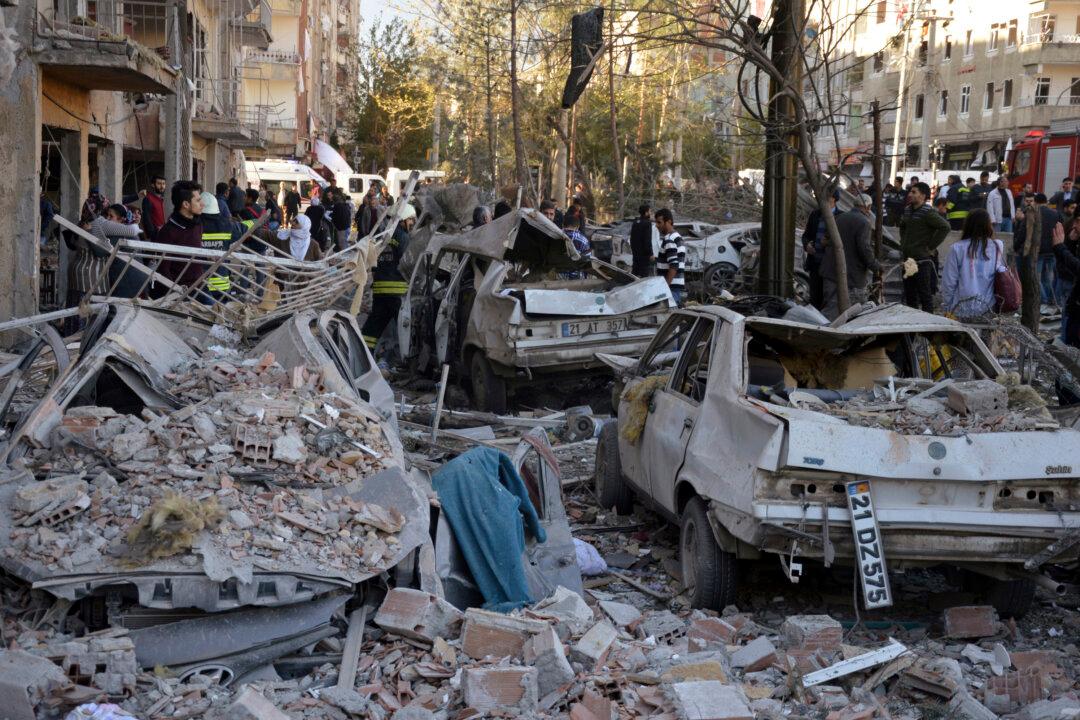 8 Killed in Car Bombing in Turkey; Legislators Held