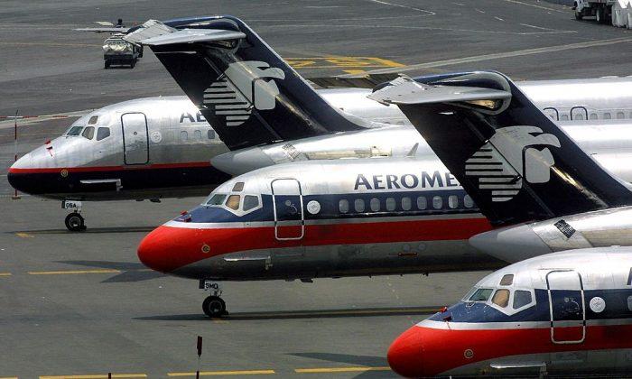 Passenger Says Aeromexico Flight 2431 Hit Hail, Wind Before Crash