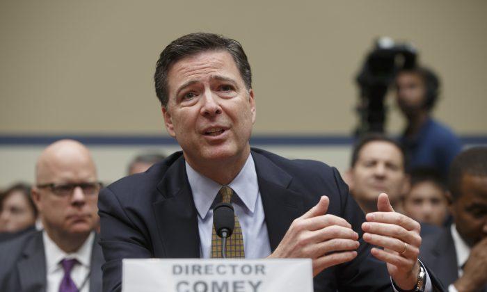 Clinton Email Case Handling Brings Tumultuous Time for FBI