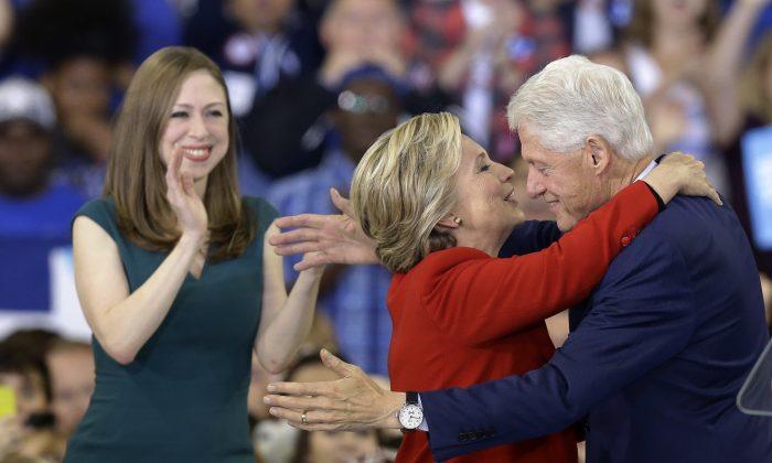 Report: Chelsea Clinton Considering Congress Bid