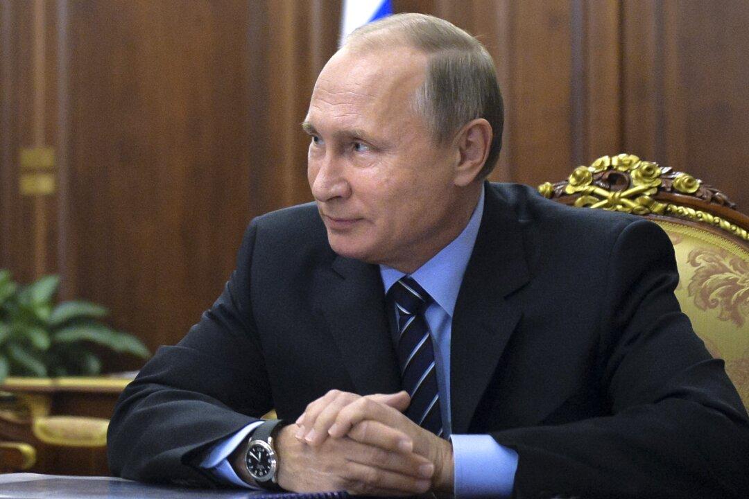 Putin Gives Thumbs-Up to Trump’s Win in US