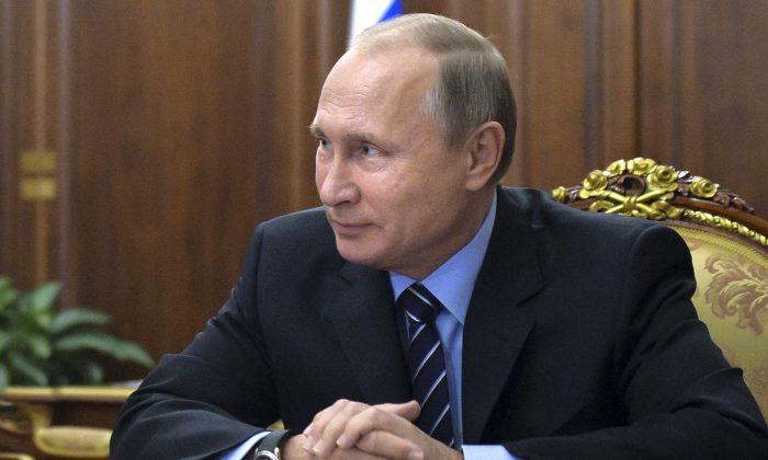 Kremlin Says Putin-Trump Call Set for Saturday