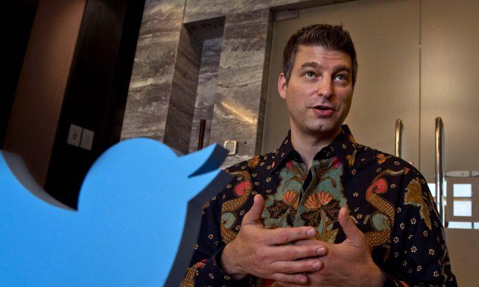 Twitter’s Chief Operating Officer Steps Down as Company Falters