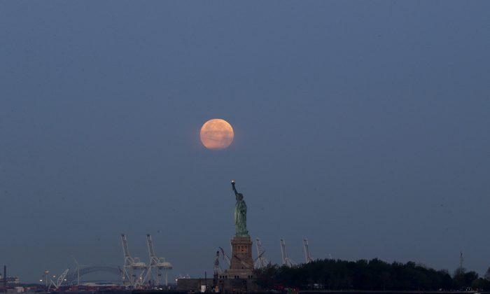 Monday’s Supermoon to Be Extra Super; Closest in Nearly 70 Years