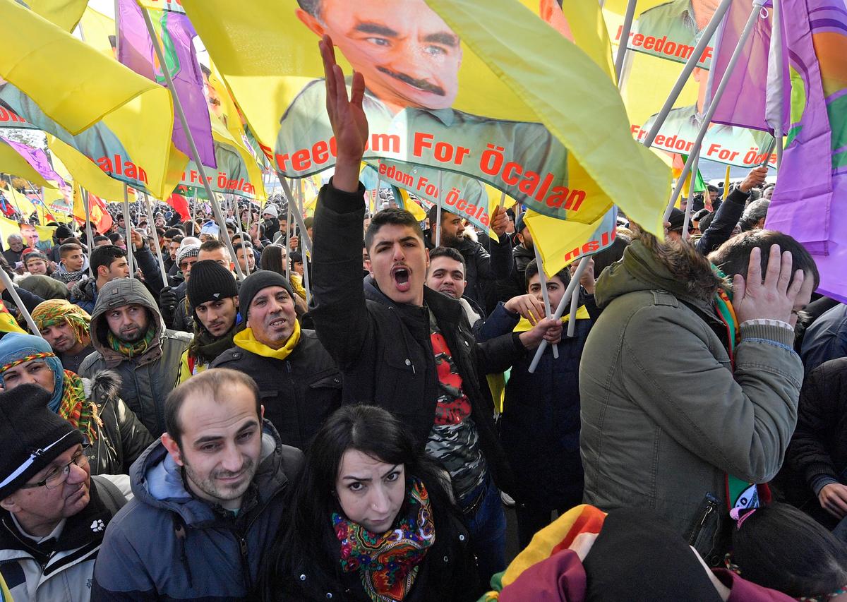 Turkish Government Shuts Down 370 Civic Groups, Raids Offices