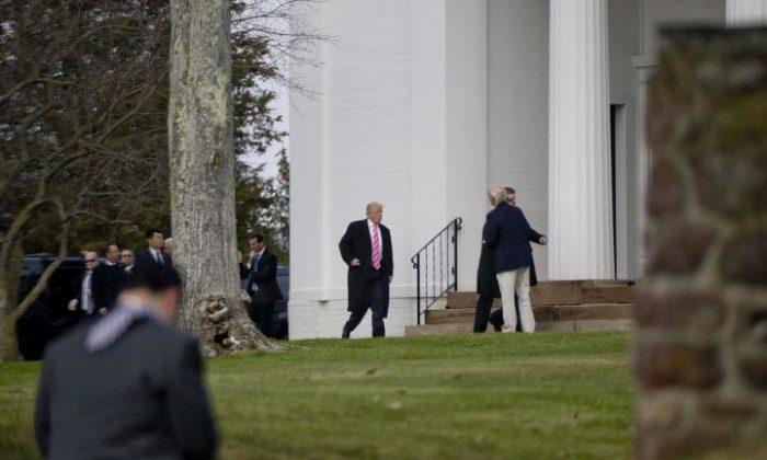 Trump, Pence Head to Church; Will Meet With More Officials