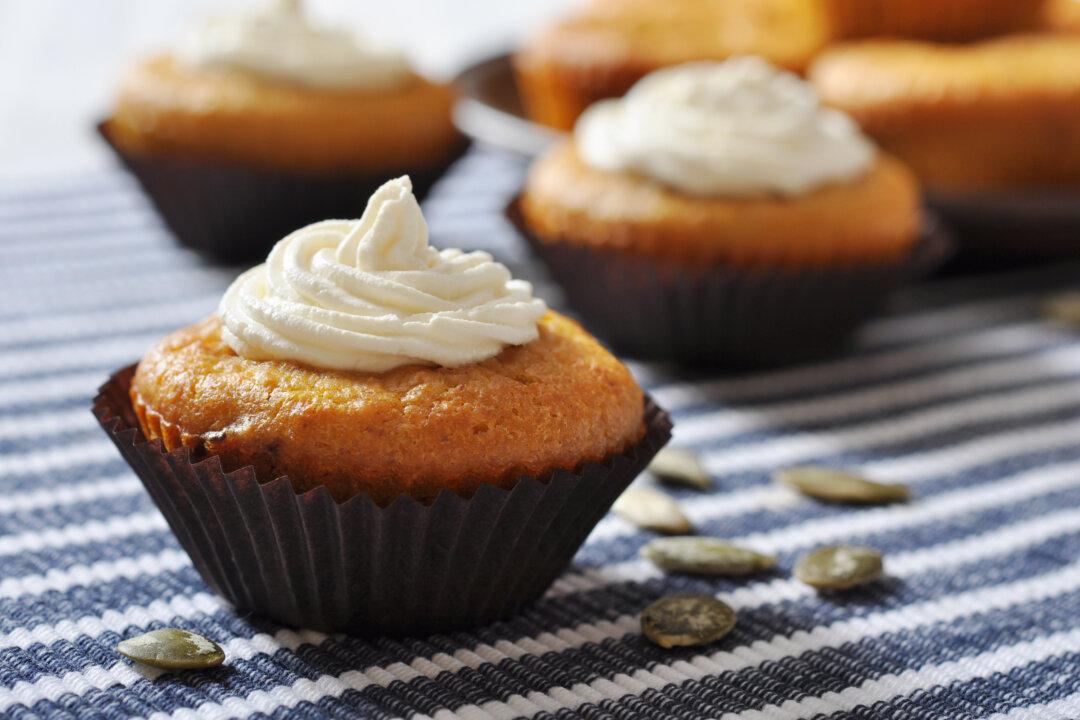 Quick & Easy Pumpkin Muffins
