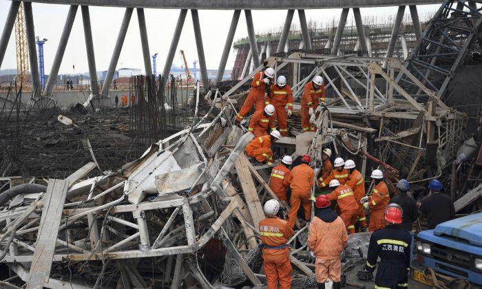 At Least 67 Killed in East China Scaffolding Collapse