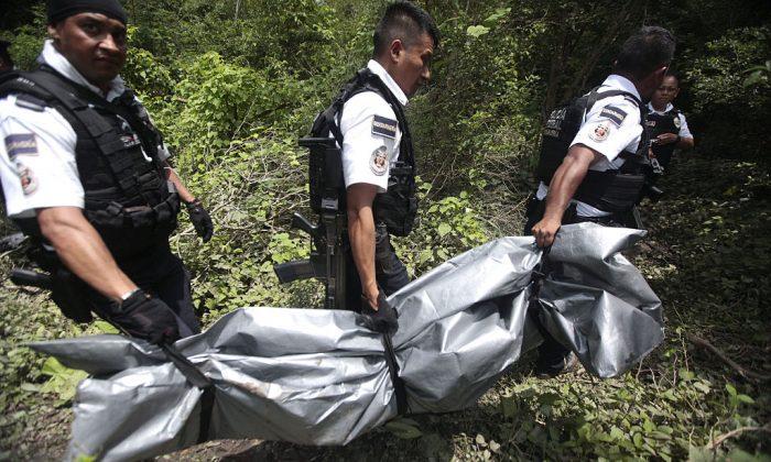 32 Bodies Found in Clandestine Graves in Southern Mexico