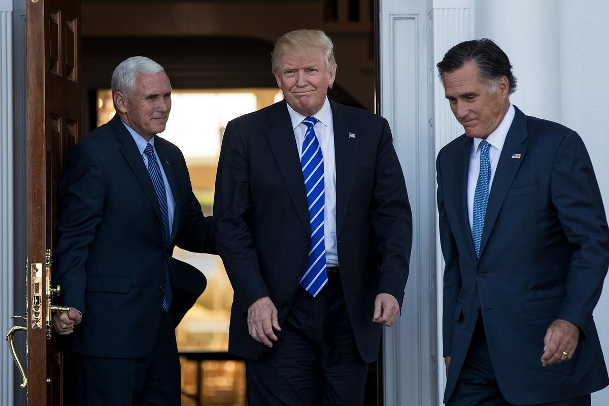 Report: Trump Transition Team Wants Mitt Romney to Apologize Publicly