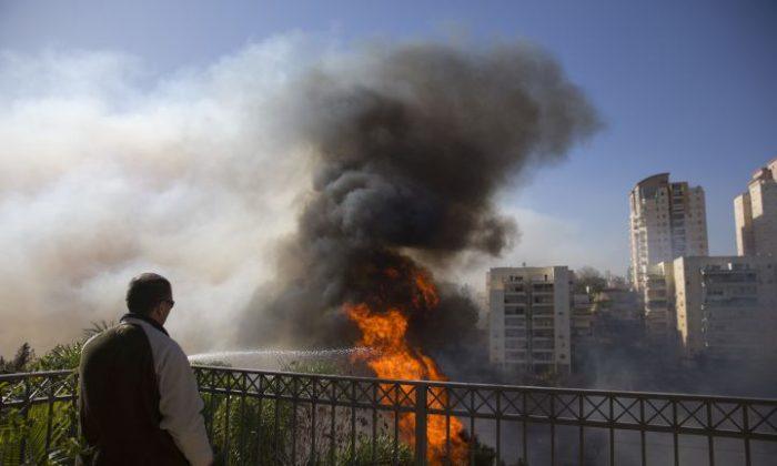 Wildfire Blamed on ‘Terror’ Roars Through Israeli City