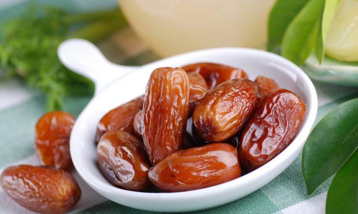 7 Reasons to Eat More Dates