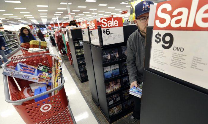 Dialing up Deals: Black Friday Online Sales Hit New High