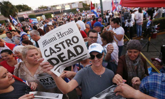 Miami’s Joyous Cubans Hope for Change With Castro’s Death