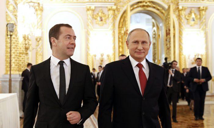 Russian Government Resigns After Putin Announces Constitutional Changes