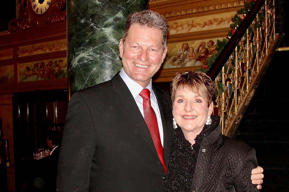 Shen Yun Like a ‘Magical Flower Garden’