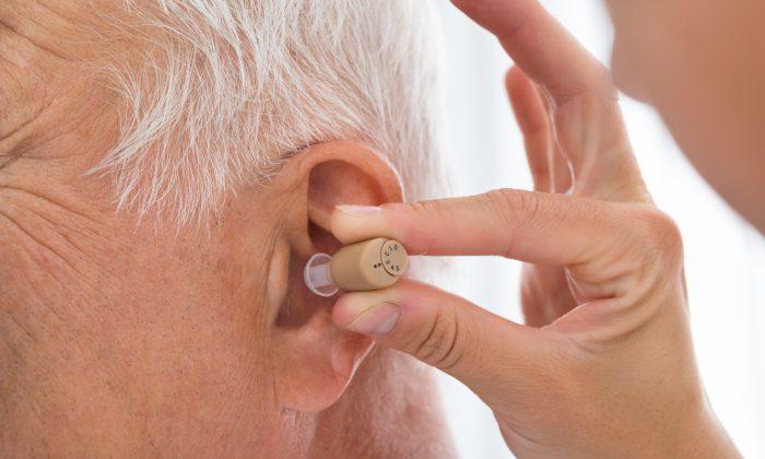 Hearing Aids Boost Seniors’ Minds