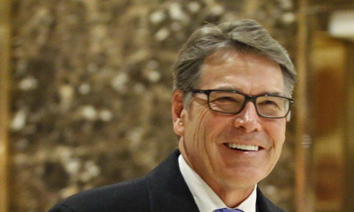 Trump Selects Former Texas Gov. Rick Perry to Lead Energy Department