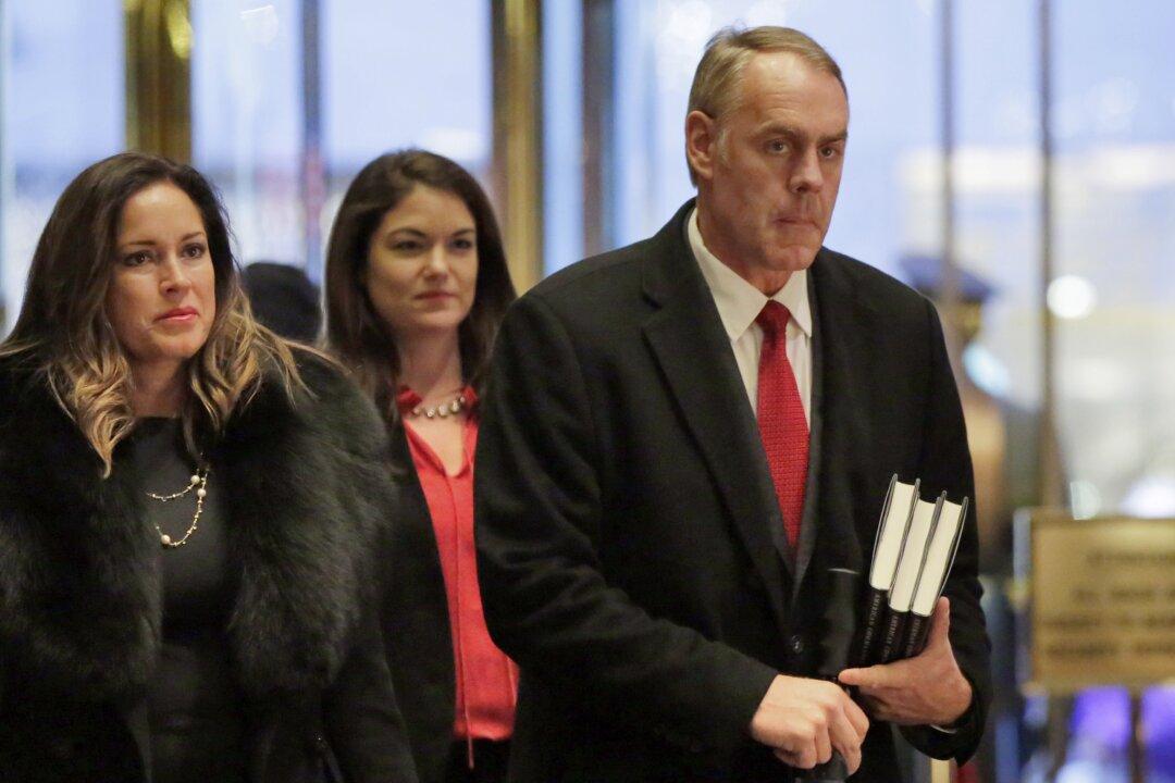 Former SEAL Zinke Tapped to Lead Interior Department