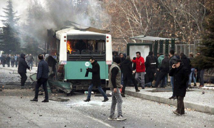 Car Bomb Kills 13 Turkish Commandos, Army Says