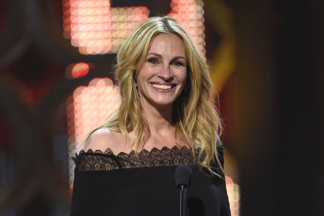 Julia Roberts to Take on First-Ever Starring TV Series Role