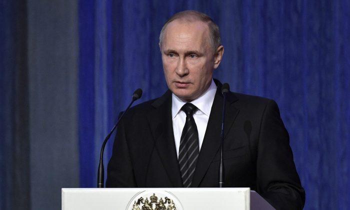 Putin Says Russia Won’t Expel US Diplomats in Hacking Flap