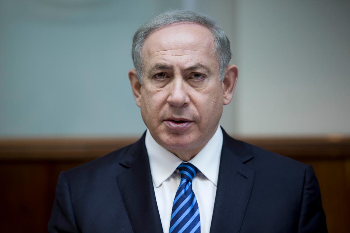 Israeli Prime Minister Benjamin Netanyahu attends a weekly cabinet meeting at his office in Jerusalem on Dec. 11, 2016. (Abir Sultan, Pool)