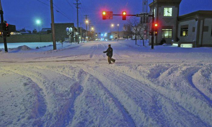 Winter Storm Could Drop 1 Foot of Snow on Northeast US