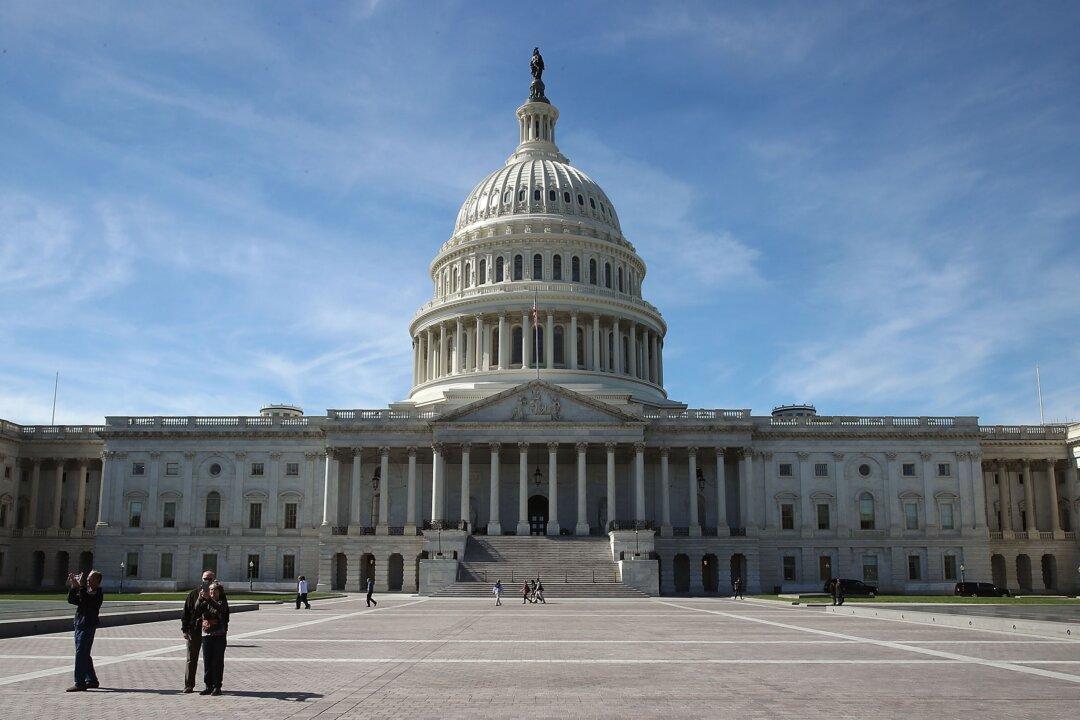 Experts Say Government Report on Russian Hacking Is Inadqeuate