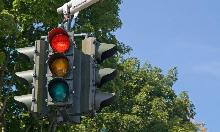 Driver Boasts Cruising Through 240 Consecutive Green Lights