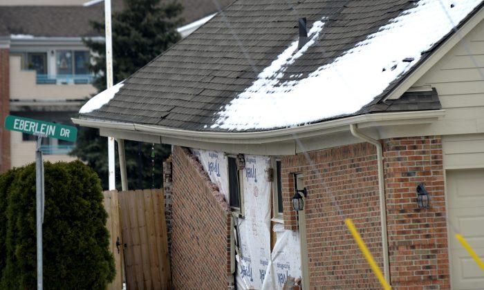 Sinkhole Disrupts Holiday Season in Detroit Suburb