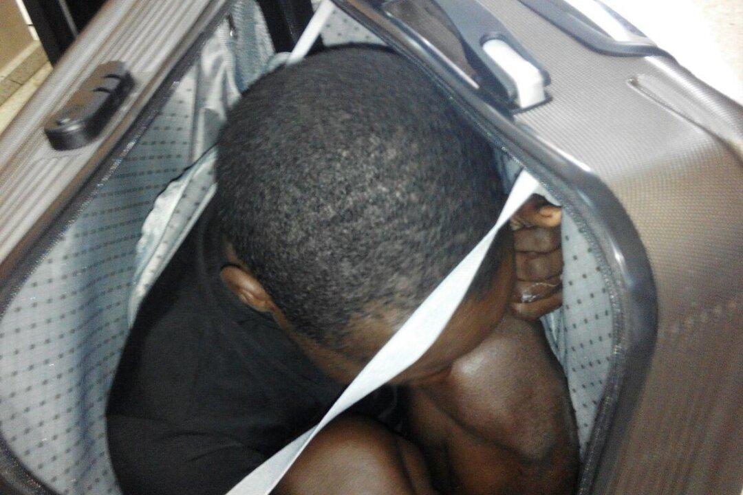 Border Guards in Spain Find Migrants Hidden in Suitcase, Car