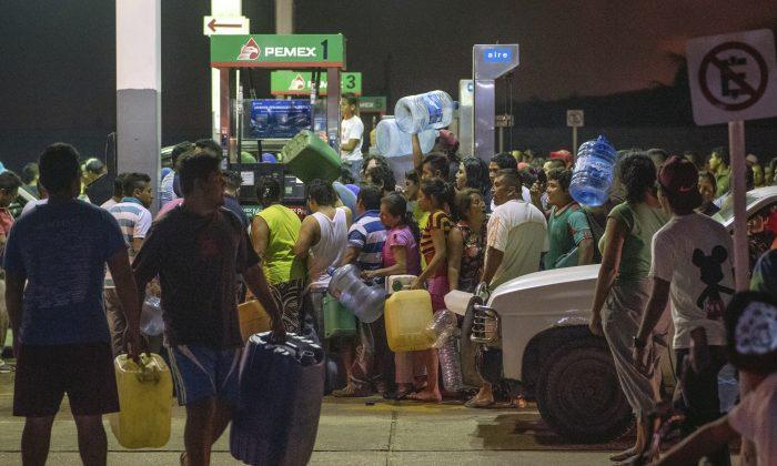 Looting, Protests in Mexico Over Gas Price Hikes Turn Deadly