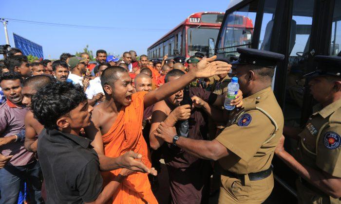 21 Injured in Clashes in Sri Lanka Over China Port Deal
