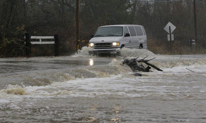 Rivers Rise as Massive Storm Moves Into Northern California