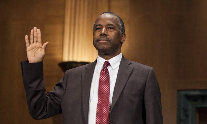 Carson Defends His Qualifications to Be Housing Chief
