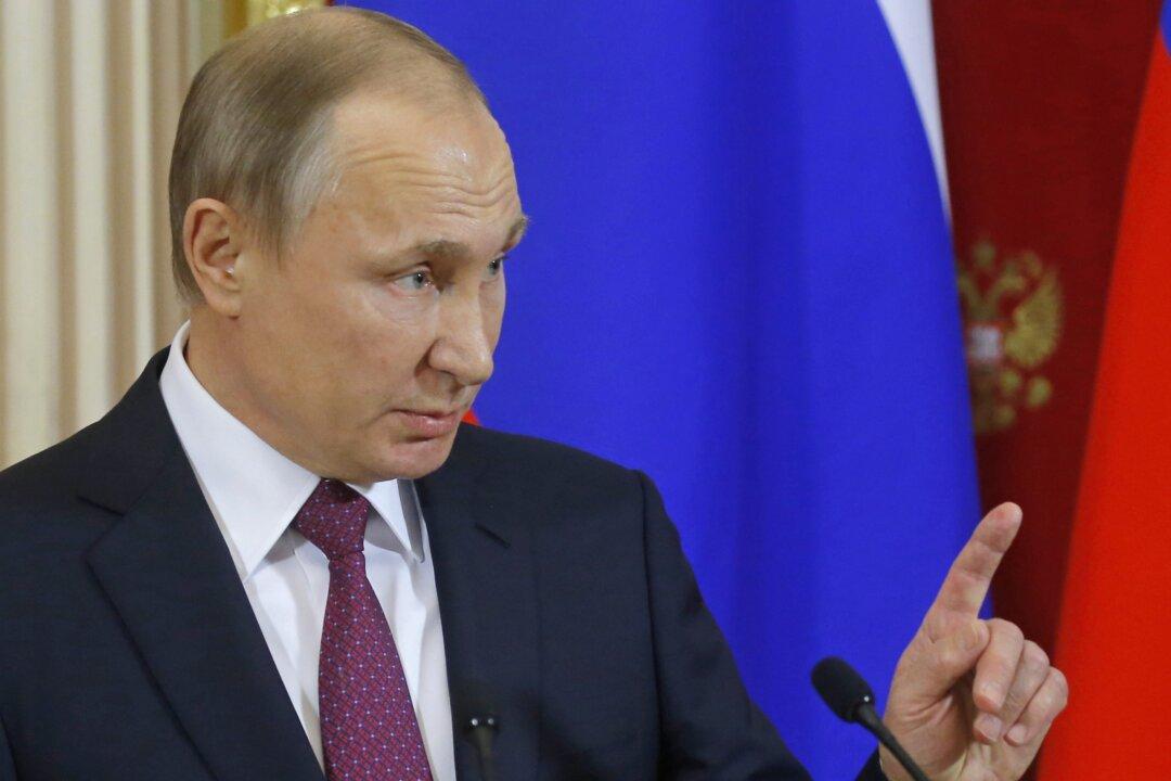 Putin: Obama’s Government Is Working Hard to Undermine Trump