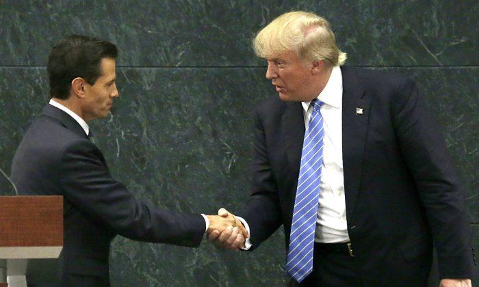 Mexico: President Pena Nieto, Trump Have Phone Conversation