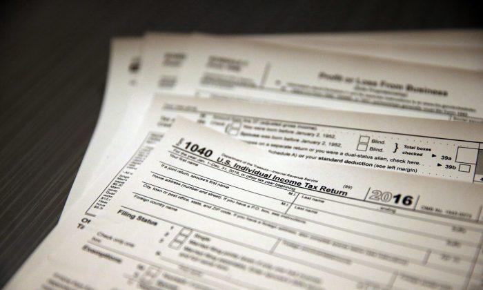 Why It’s a Good Idea to File Your Taxes Early