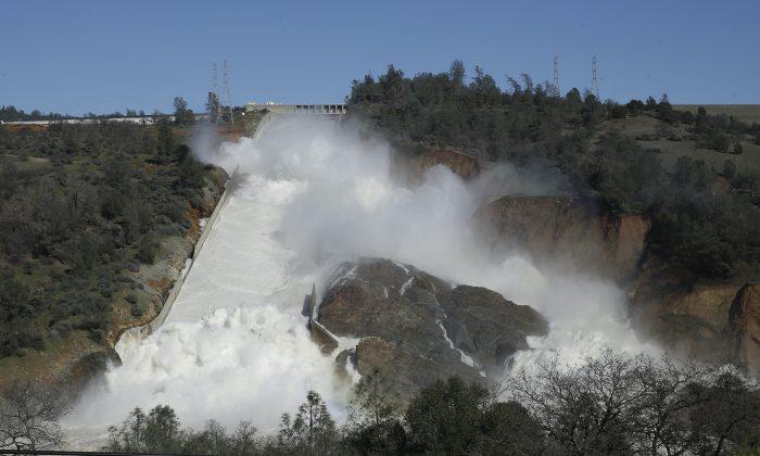 Nearly 200,000 Remain Under Evacuation Near California Dam