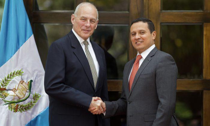 DHS Chief Tells Guatemalans US Won’t Have Mass Deportations