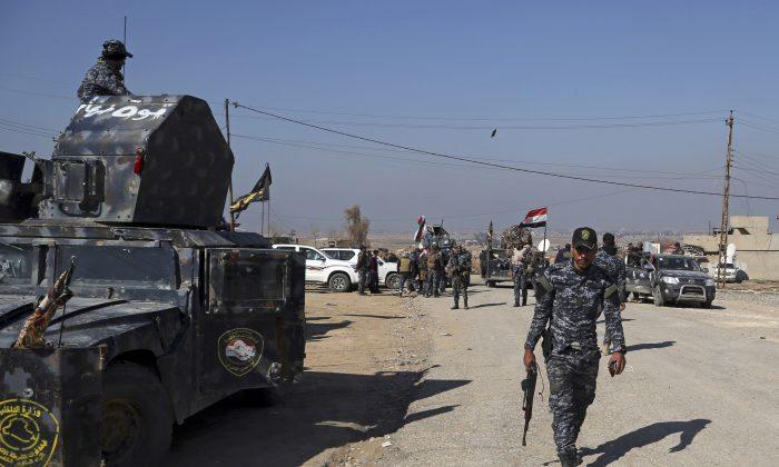 Iraq Retakes Mosul Airport Amid Cautious Advances Against ISIS