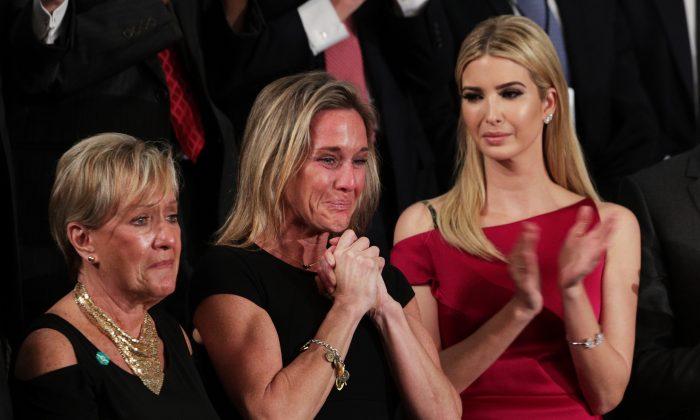 Military Widow Unites Congress in Emotional Standing Ovation During Trump’s Speech