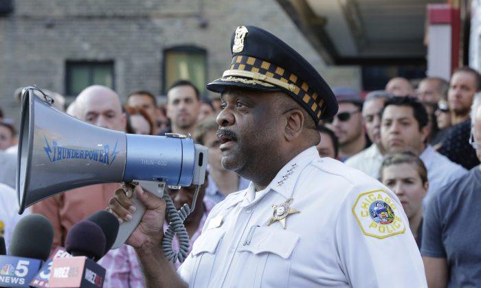 Chicago Tries to Learn From New York Crime Fighting Success