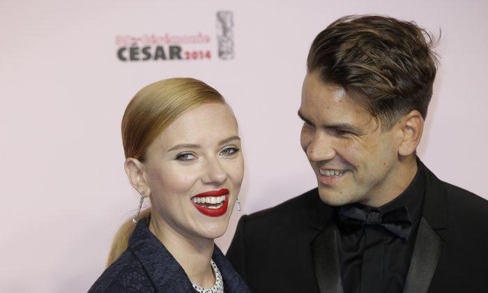 Scarlett Johansson Files for Divorce From Romain Dauriac
